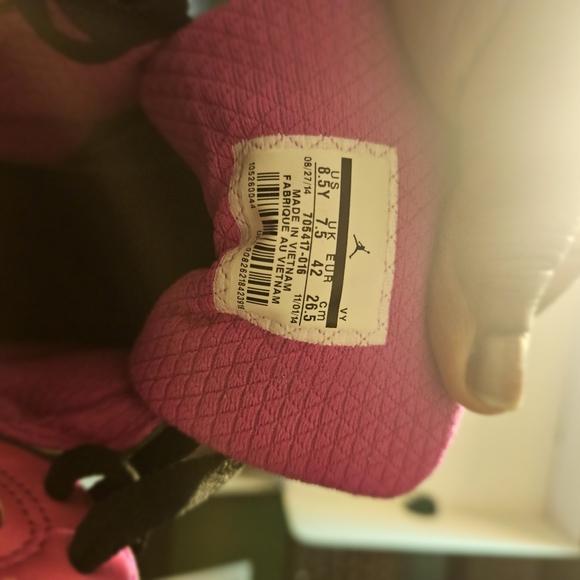 Jordan 7 RetroValentine's Day (2015) (GS) - Picture 2 of 4